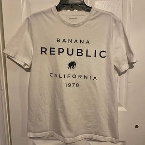 Banana Republic T-shirt